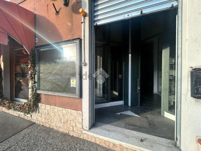 Locale Commerciale in vendita a Bragarina, La Spezia