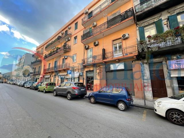 Locale Commerciale in vendita a III Circoscrizione, Messina