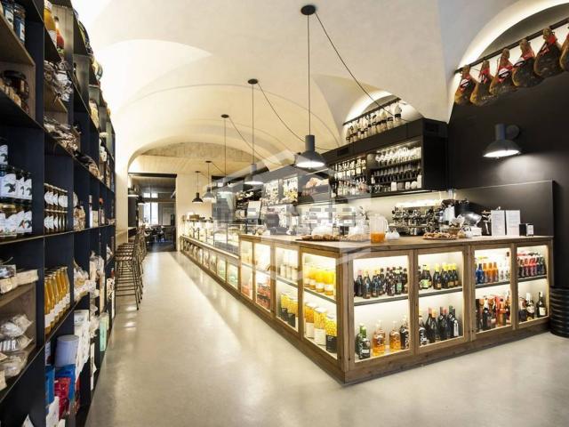 Locale Commerciale in vendita a San Giuseppe, Padova