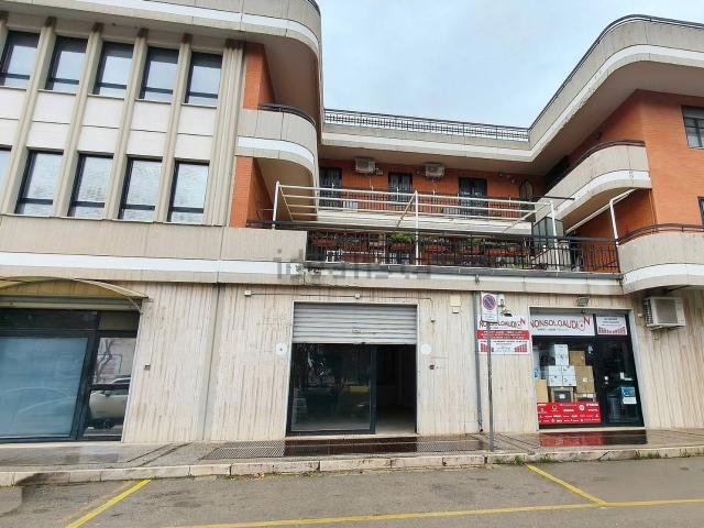 Locale Commerciale in vendita a Puglia, Foggia