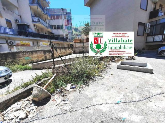 Locale Commerciale in vendita a Villabate, Sicilia