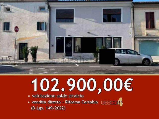 Locale Commerciale in vendita a Ciano del Montello, Crocetta del Montello