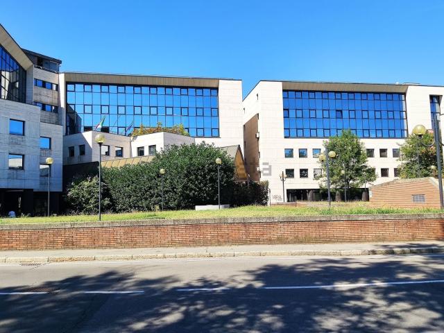 Locale Commerciale in vendita a San Pellegrino, Sorbolo