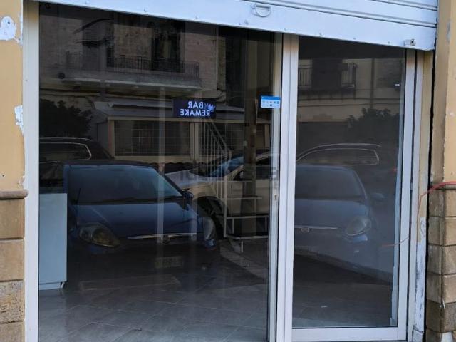 Locale Commerciale in vendita a Bagheria, Sicilia