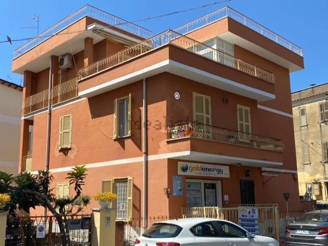 Locale Commerciale in vendita a Paterno, Roma Capitale