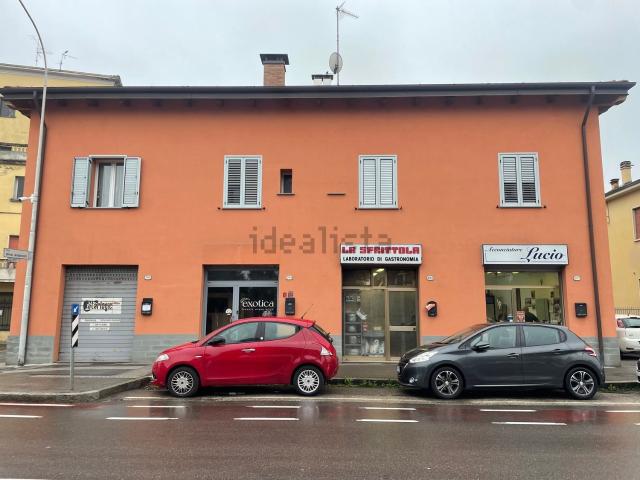 Locale Commerciale in vendita a Idice, San Lazzaro