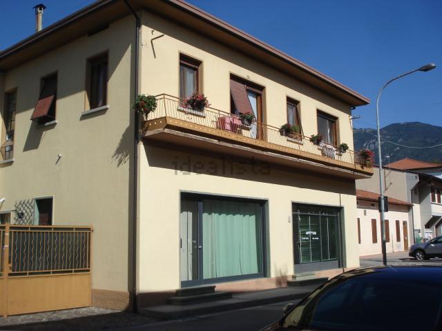 Locale Commerciale in vendita a Montereale Valcellina, Friuli-Venezia Giulia