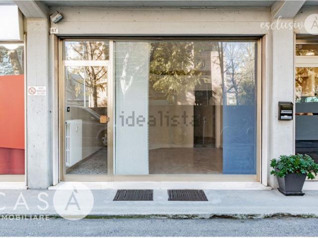 Locale Commerciale in vendita a Unione dei comuni Valle del Savio, Cesenà