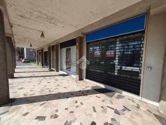 Locale Commerciale in vendita a Zona Ovest, Brescia