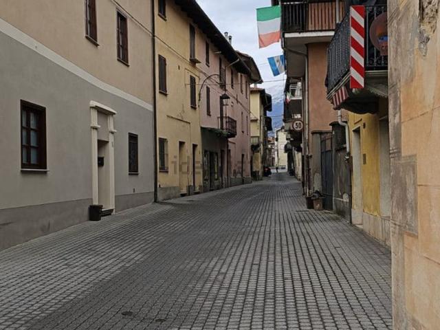 Locale Commerciale in vendita a Piemonte, Torino