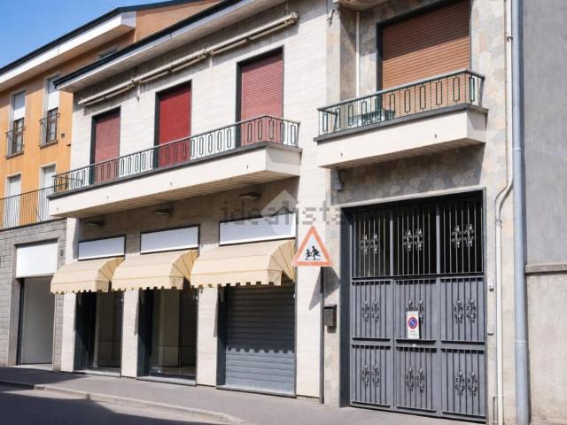Locale Commerciale in vendita a Zona Omogenea Milano Nord, Cusano Milanino
