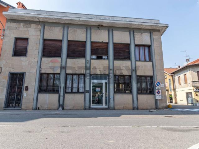 Locale Commerciale in vendita a Piemonte, Biella