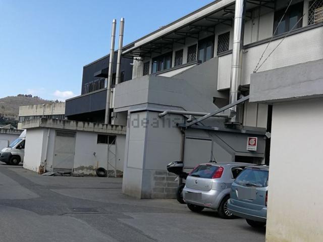 Locale Commerciale in vendita a San Marco alla Sella, Palazzo Del Pero