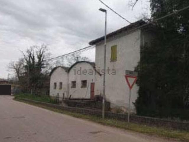 Locale Commerciale in vendita a Falzè, Trevignano
