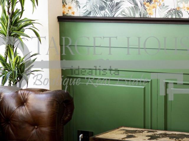 Locale Commerciale in vendita a Sant'Agostino, Como