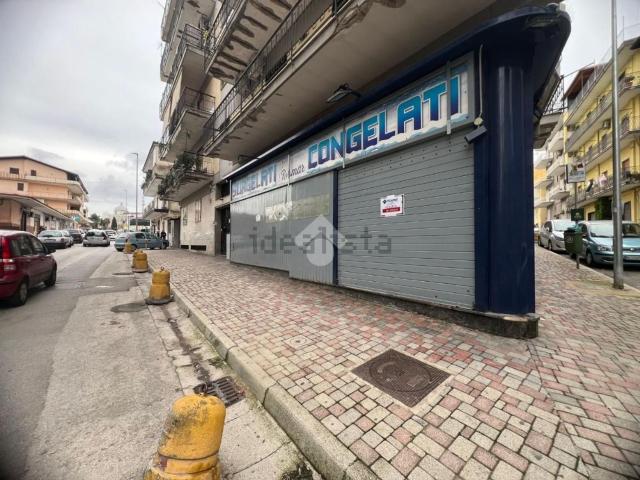 Locale Commerciale in vendita a Marano Di Napoli, Campania