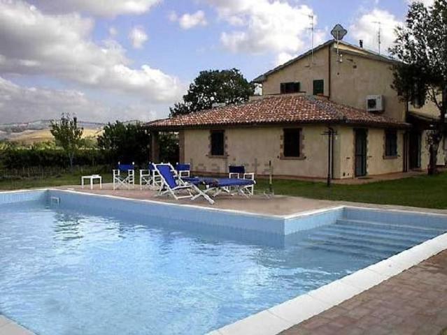 Locale Commerciale in vendita a Scansano, Toscana