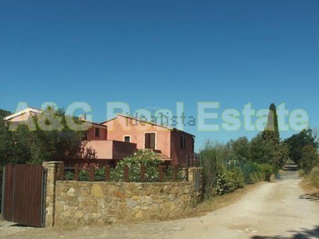 Locale Commerciale in vendita a Magliano In Toscana, Toscana