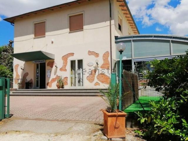 Locale Commerciale in vendita a Pieve Di Sinalunga, Toscana