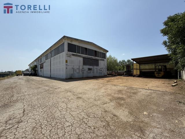 Locale Commerciale in vendita a Cella, Cesenatico