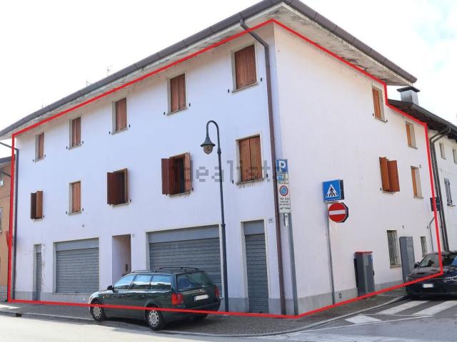 Locale Commerciale in vendita a Mortegliano / Mortean, Udine / Udin / Videm