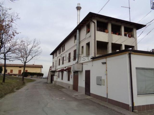 Locale Commerciale in vendita a Unione dei comuni del Frignano, Serramazzoni