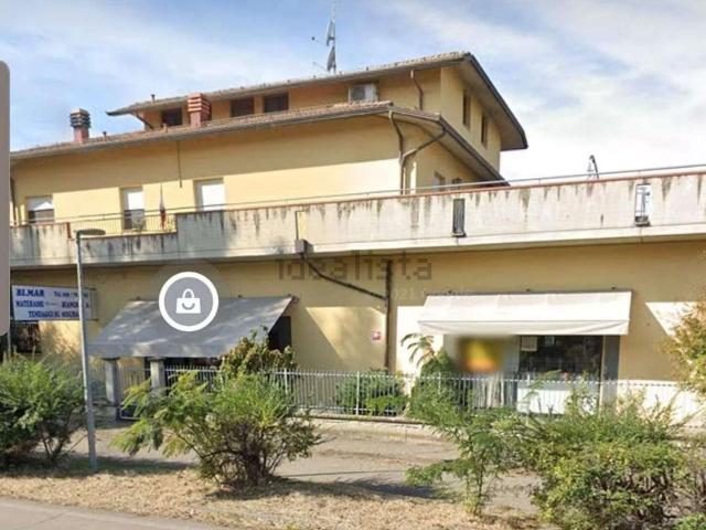 Locale Commerciale in vendita a Unione di comuni Terre di Castelli, Spilamberto