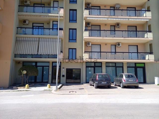 Locale Commerciale in vendita a Pivarada, Alghero