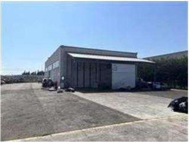 Locale Commerciale in vendita a Orsogna, Abruzzo