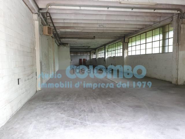 Locale Commerciale in vendita a Roncadelle, Lombardia