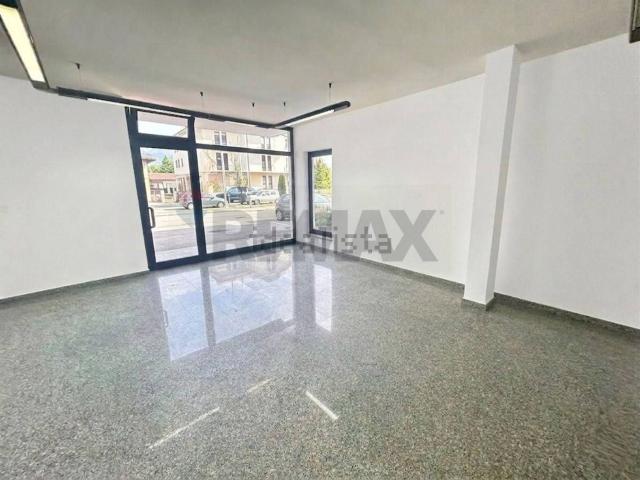 Locale Commerciale in vendita a Rova, Endine Gaiano