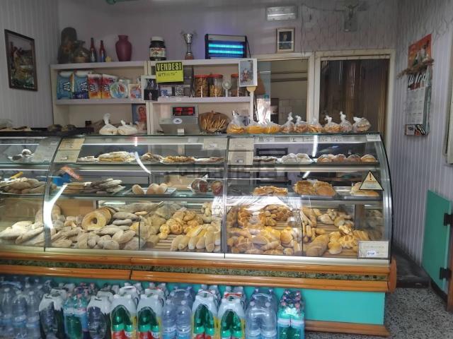 Locale Commerciale in vendita a Viagrande, Sicilia