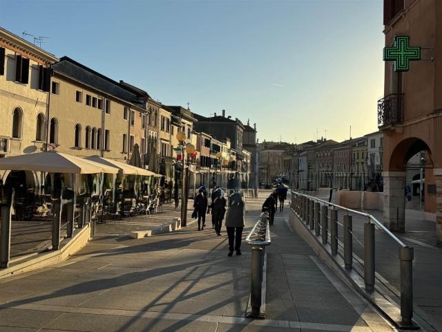 Locale Commerciale in vendita a Venezia