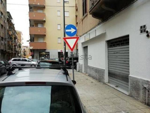 Locale Commerciale in vendita a III Circoscrizione, Palermo
