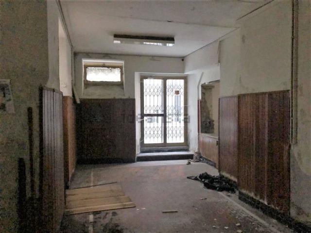 Locale Commerciale in vendita a Unione di comuni Montana Lunigiana, Fosdinovo