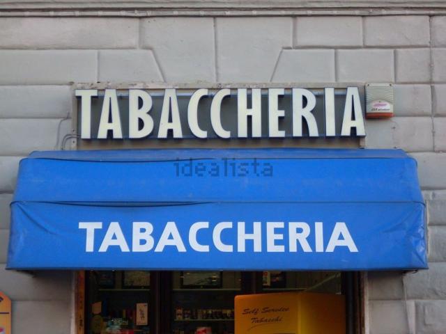 Locale Commerciale in vendita a Montecatini Terme, Gallo
