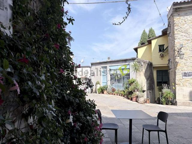 Locale Commerciale in vendita a Seborga, Liguria