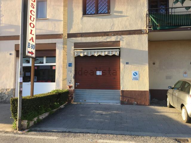 Locale Commerciale in vendita a Monterotondo Scalo, Roma Capitale