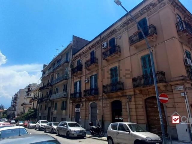 Locale Commerciale in vendita a IV Circoscrizione, Messina