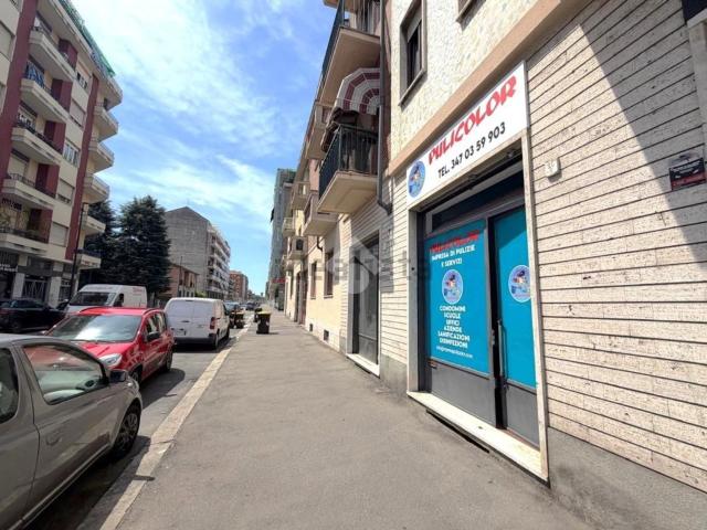 Locale Commerciale in vendita a Circoscrizione 5, Piemonte