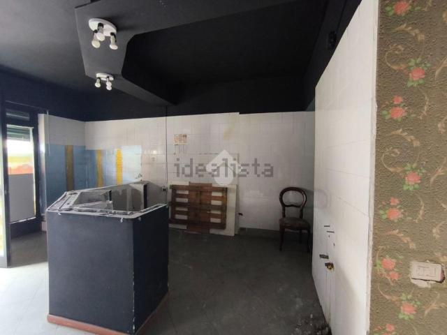 Locale Commerciale in vendita a Canazza, Rescaldina