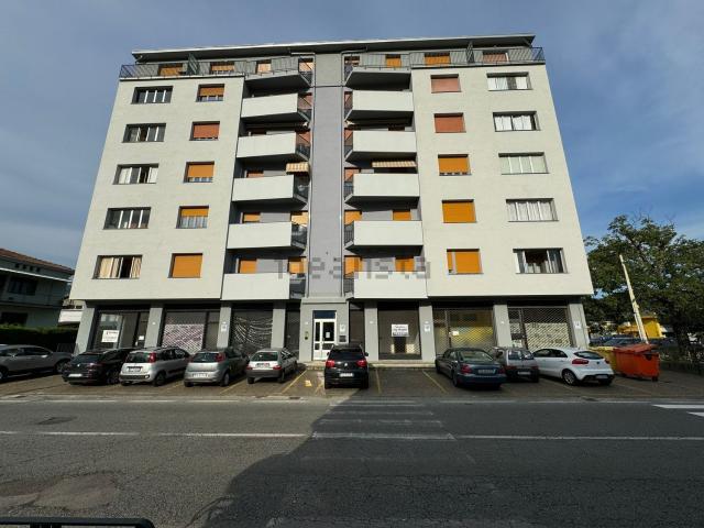 Locale Commerciale in vendita a Balme, Piemonte