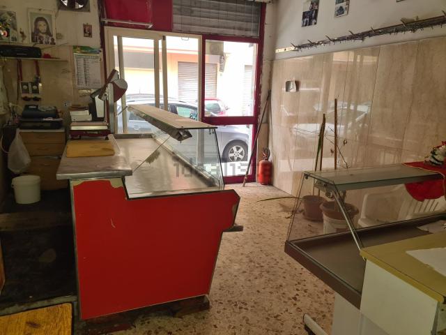 Locale Commerciale in vendita a III Circoscrizione, Palermo