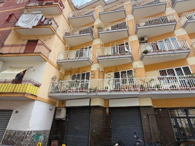 Locale Commerciale in vendita a Lava Nuovo, Torre Del Greco