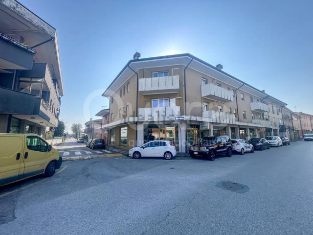 Locale Commerciale in vendita a Majano, Friuli-Venezia Giulia