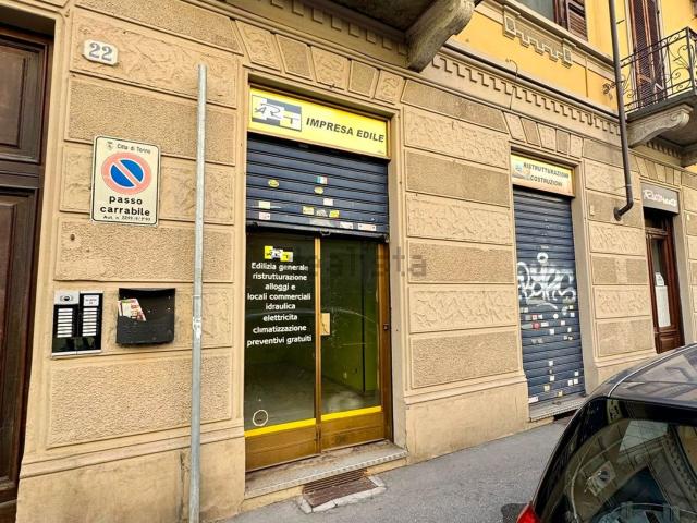 Locale Commerciale in vendita a Circoscrizione 4, Piemonte