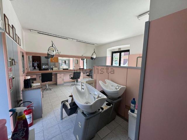 Locale Commerciale in vendita a Piemonte, Verbano-cusio-ossola