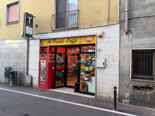 Locale Commerciale in vendita a Pogliano Milanese, Lombardia