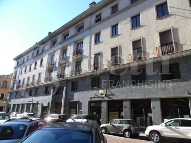 Locale Commerciale in vendita a Piazzo, Piemonte