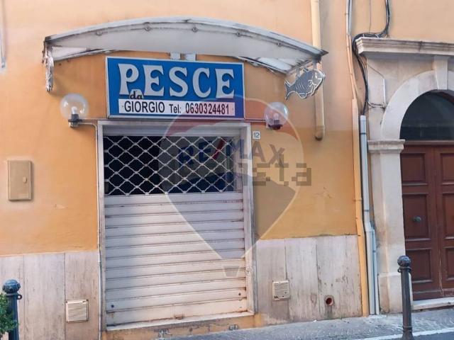 Locale Commerciale in vendita a Anzio Colonia, Roma Capitale